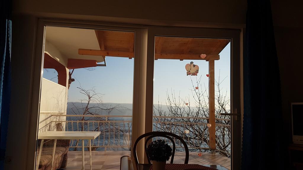 אומיס Apartments Coko מראה חיצוני תמונה
