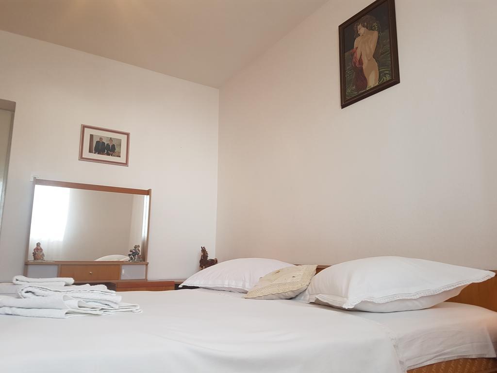 אומיס Apartments Coko מראה חיצוני תמונה