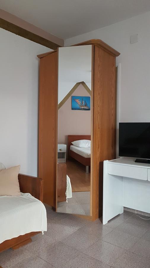 אומיס Apartments Coko מראה חיצוני תמונה