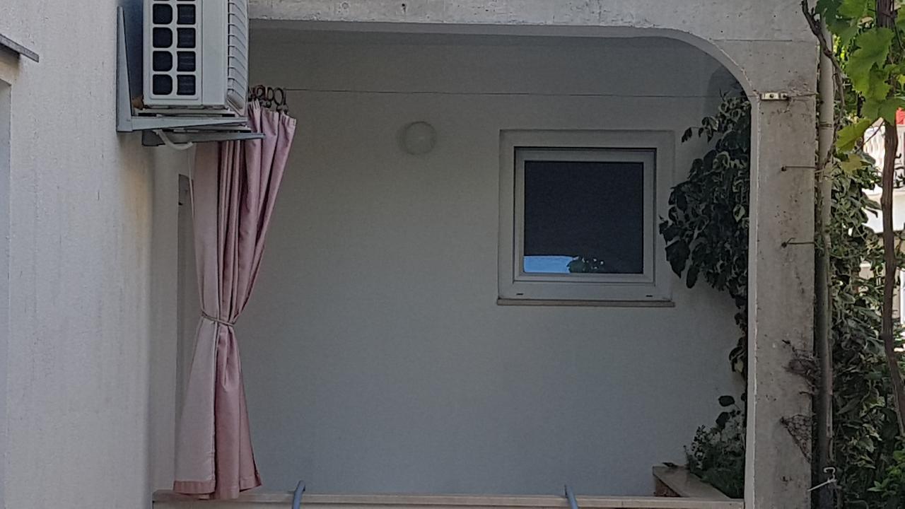 אומיס Apartments Coko מראה חיצוני תמונה